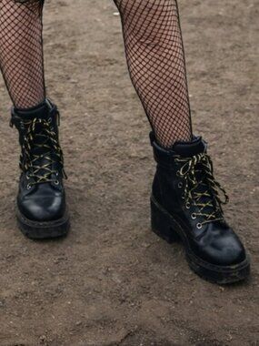 BCBGeneration Tenzi Black Lug Sole Combat Boots Grunge Streetwear Boot, Size 7.5